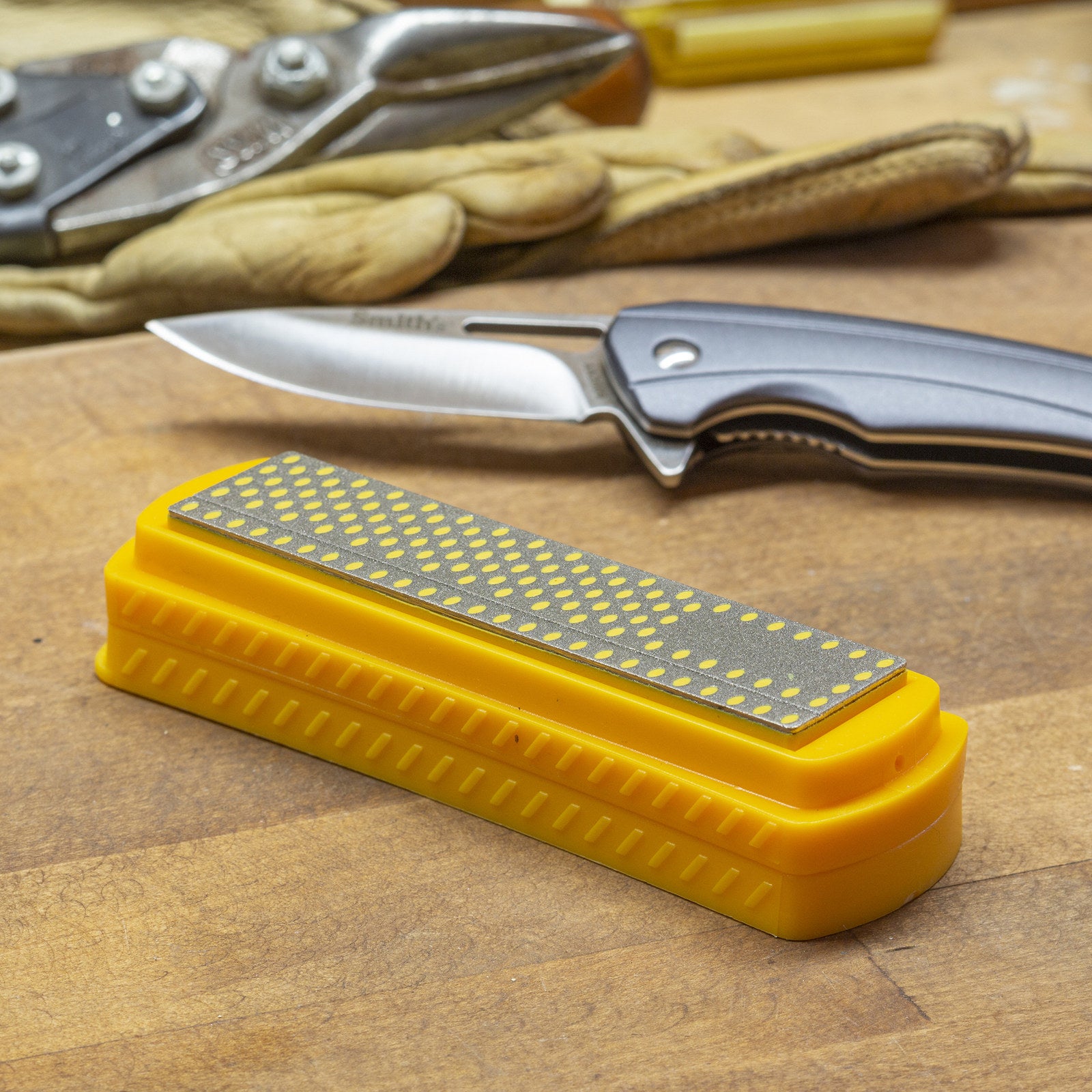 Smith's 4" Coarse Diamond Sharpening Stone with Cover for Knives