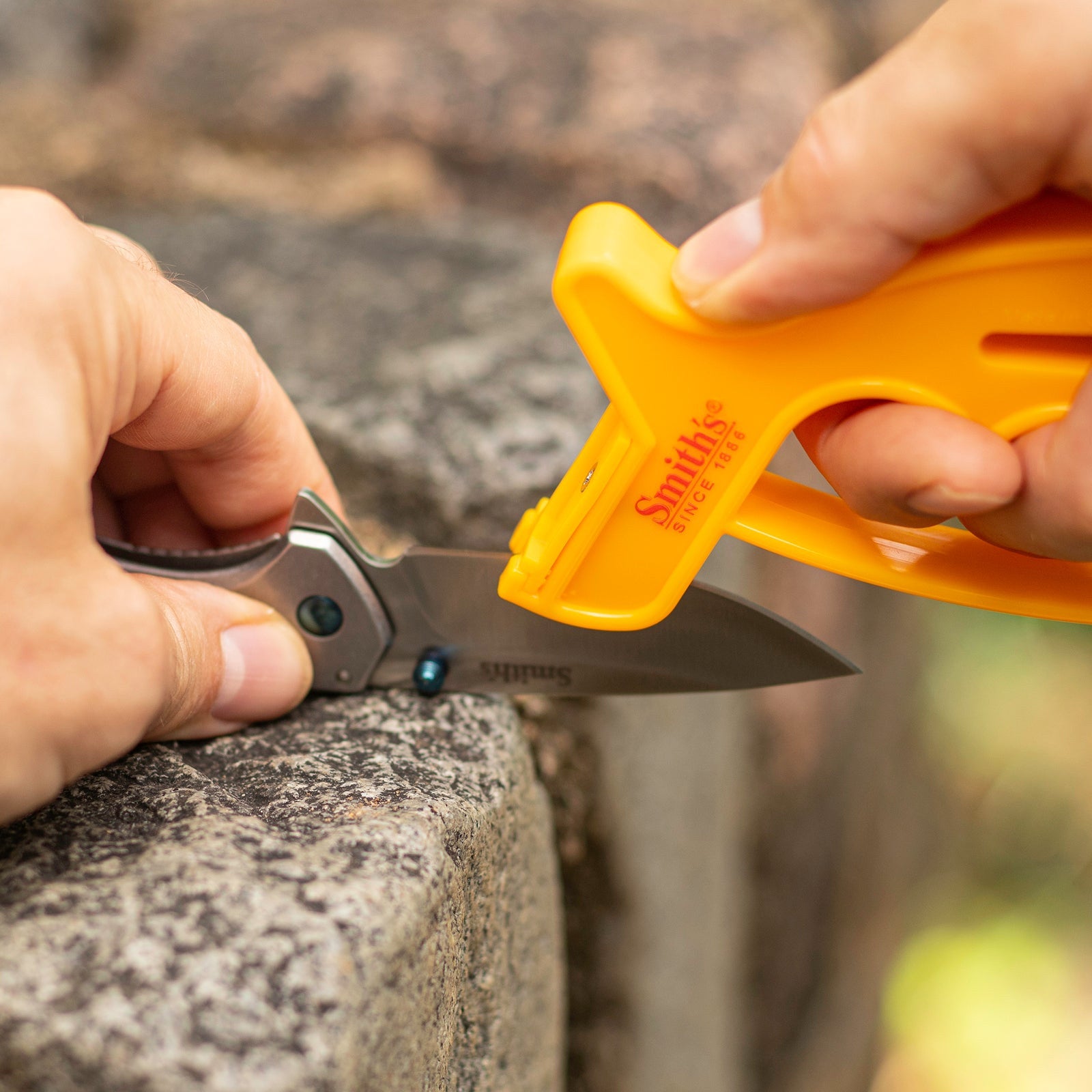 Smith's 10-Second Knife & Scissor Sharpener, Carbide & Ceramic