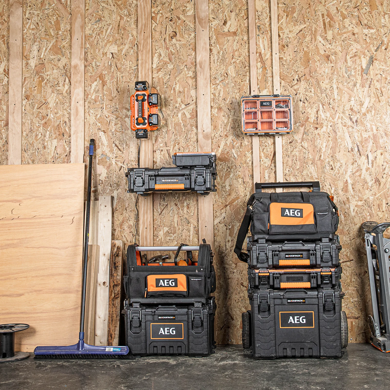 AEG Quickstack 2.0 Medium Toolbox, Modular Stackable Storage