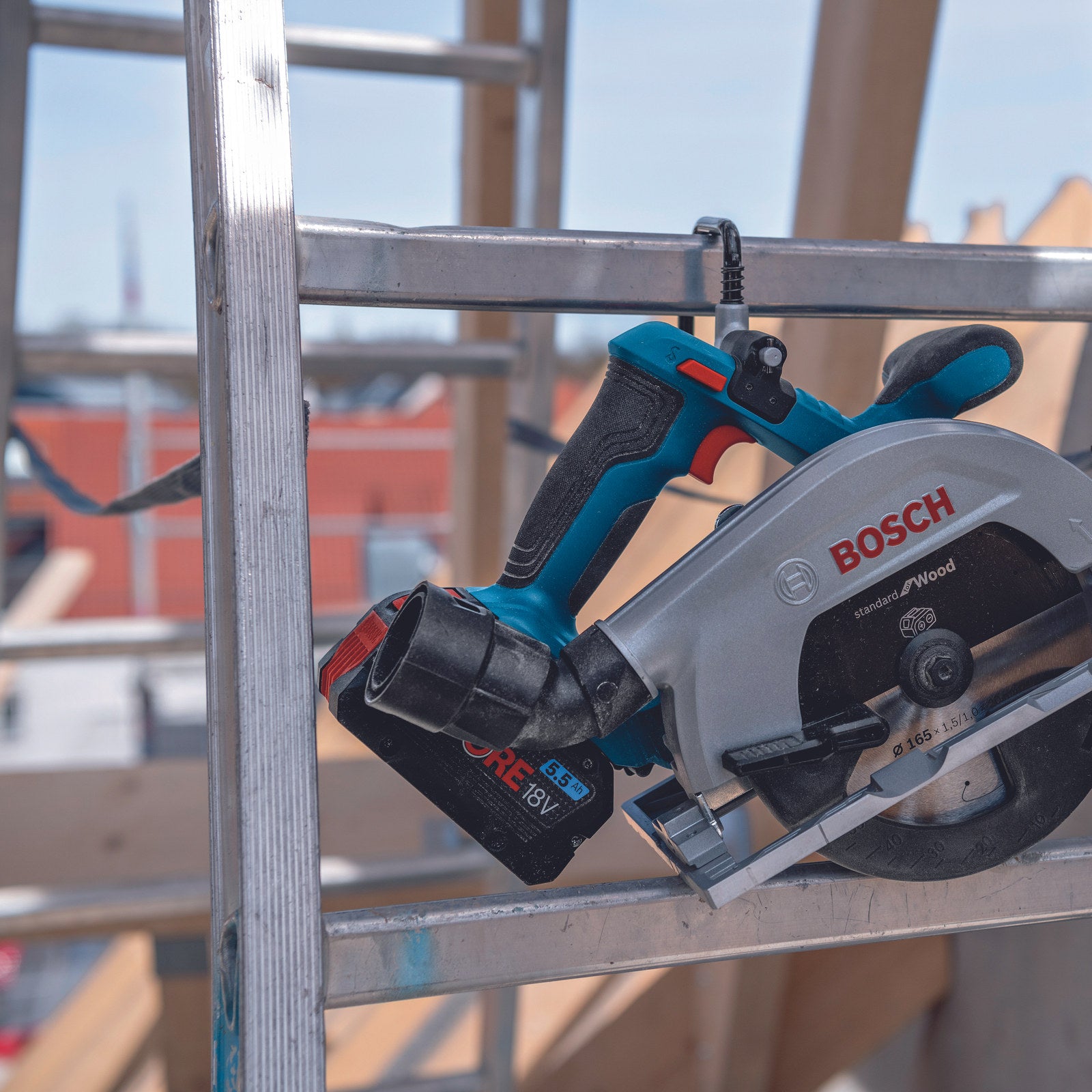 Bosch Professional 18V 165mm Circular Saw 5.0Ah Kit GKS 18V-57-2
