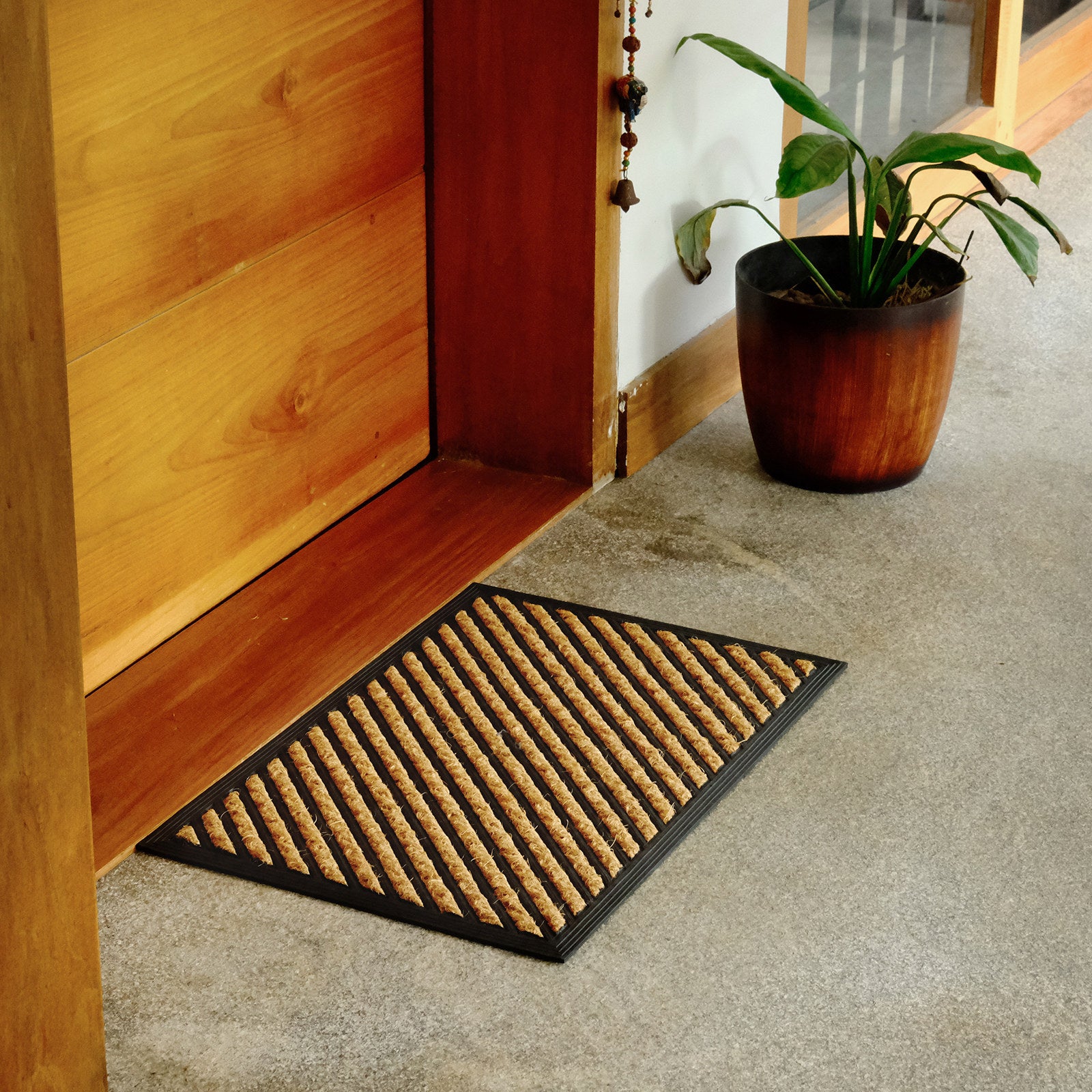 Diagonal Stripe Coir & Rubber Outdoor Door Mat 40 x 60cm Dirt Trapper