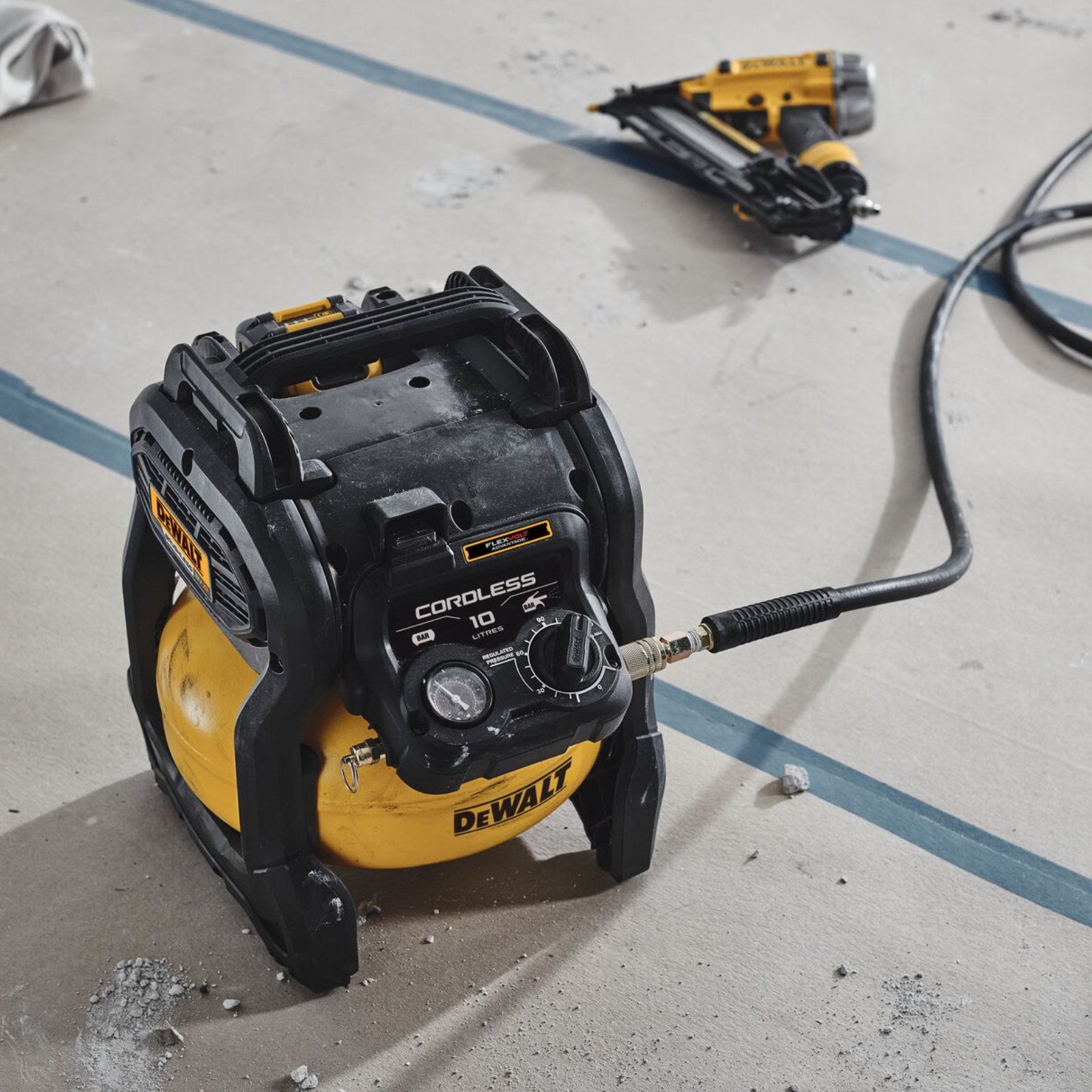 DeWALT 18V 10L Brushless Cordless Air Compressor DCC1018N-XJ - Skin Only