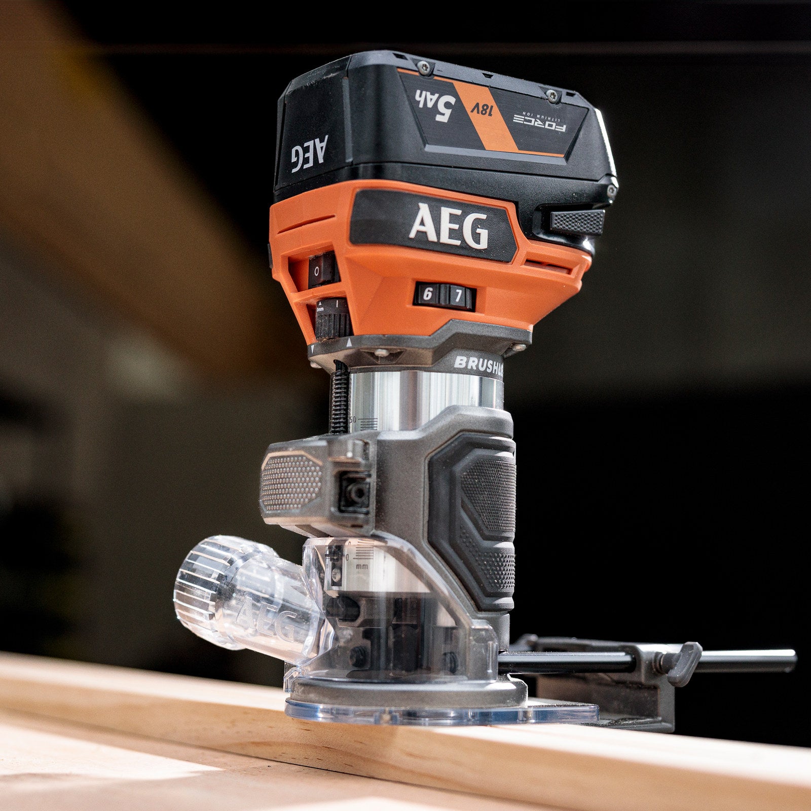 AEG 18V Brushless 1/4" Trim Router A18TRBL20 - Skin Only, Cordless