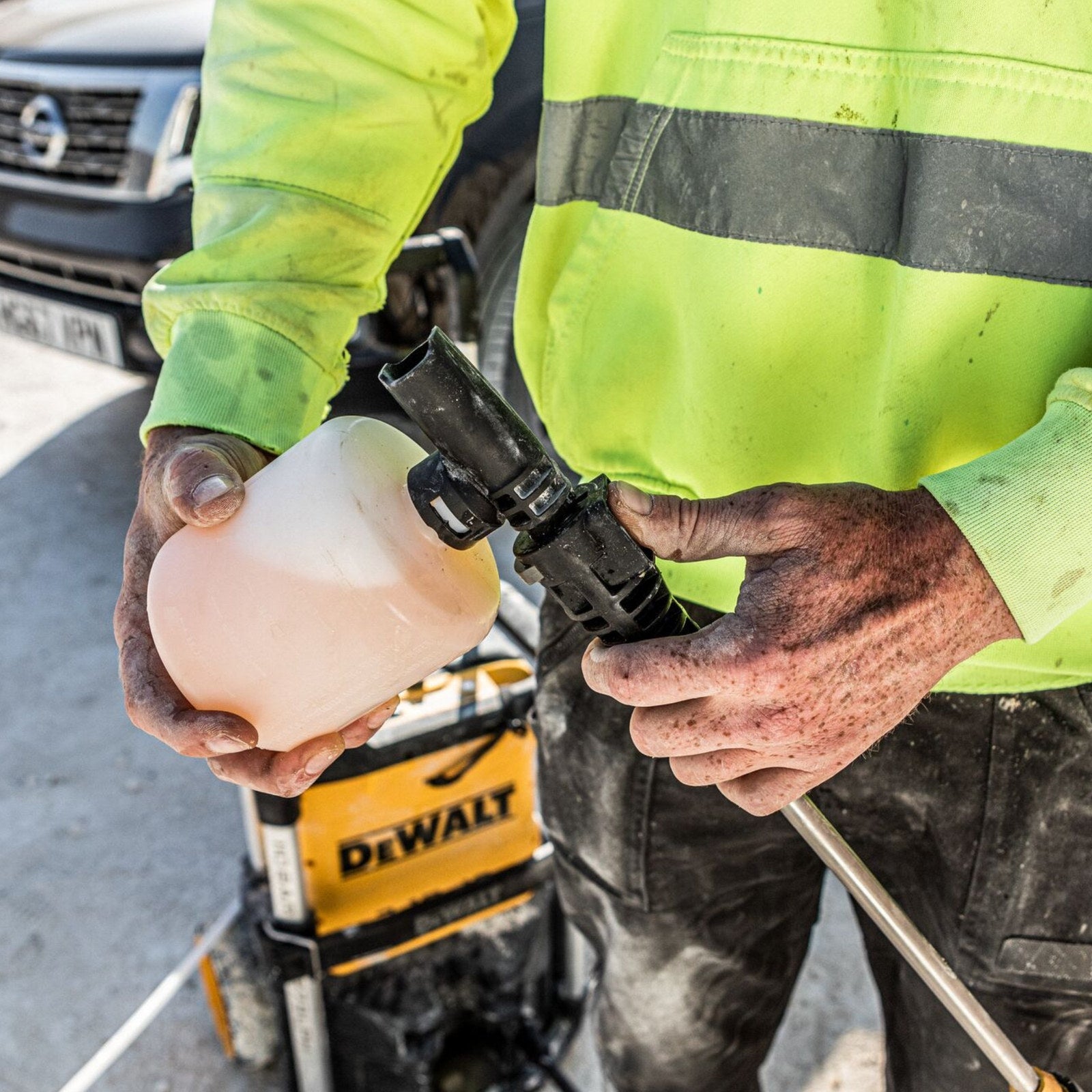 DeWALT 2 x 18V XR Cordless Pressure Washer 1600 PSI - Skin Only DCMPW1600N-XE