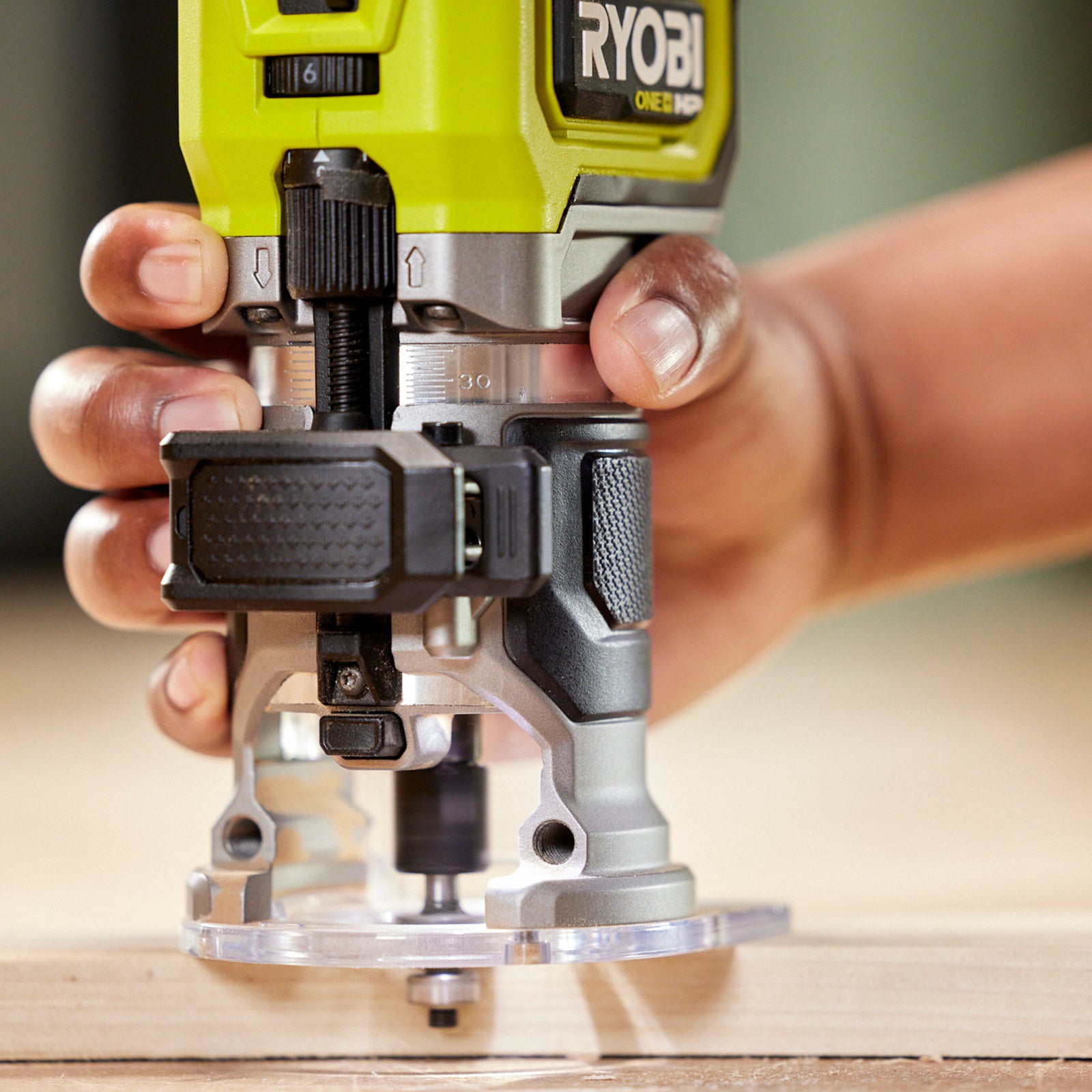 Ryobi 18V ONE+ HP Brushless Cordless 6.4mm (1/4") Trim Router Tool Only RTR18C