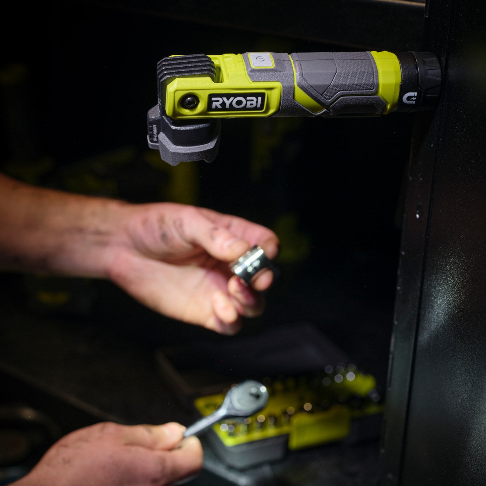 Ryobi USB Lithium Pivoting Laser Light 2Ah Kit RPLL4K - Cordless Magnetic Work Light