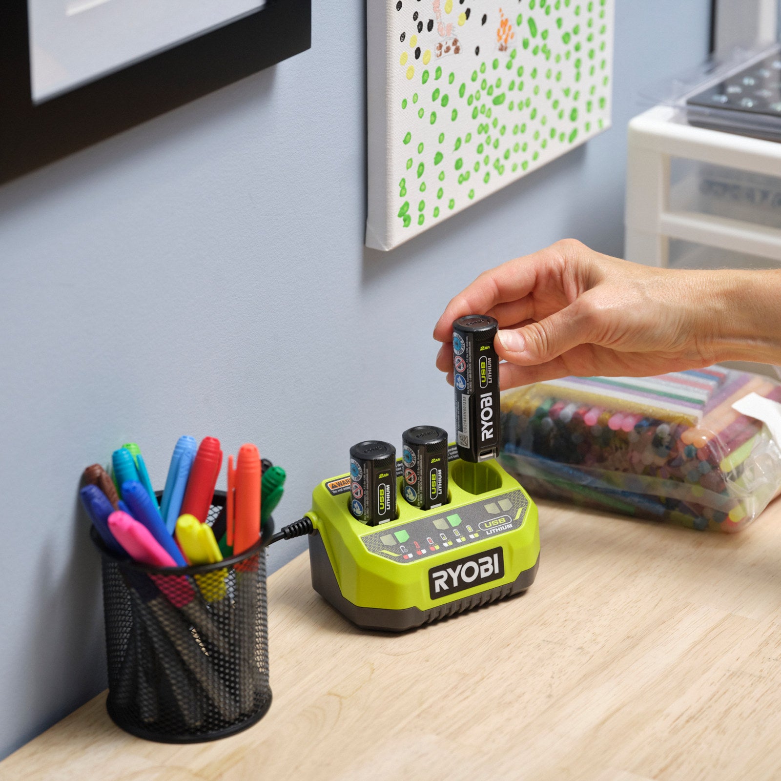 Ryobi USB Lithium 3 Port 3A Charger RC43P with LED Status Indicators