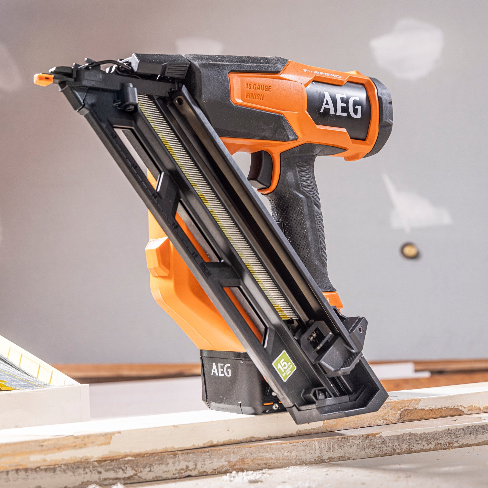 AEG 18V F-RAPID 15GA DA Angled Brad Nailer A18FAFNDA15GB0 - Skin Only