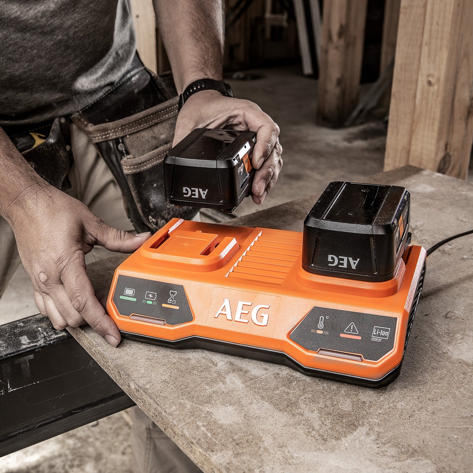 AEG 18V 5.0Ah Dual Port Charger and Battery Twin Pack A18ODPS52G