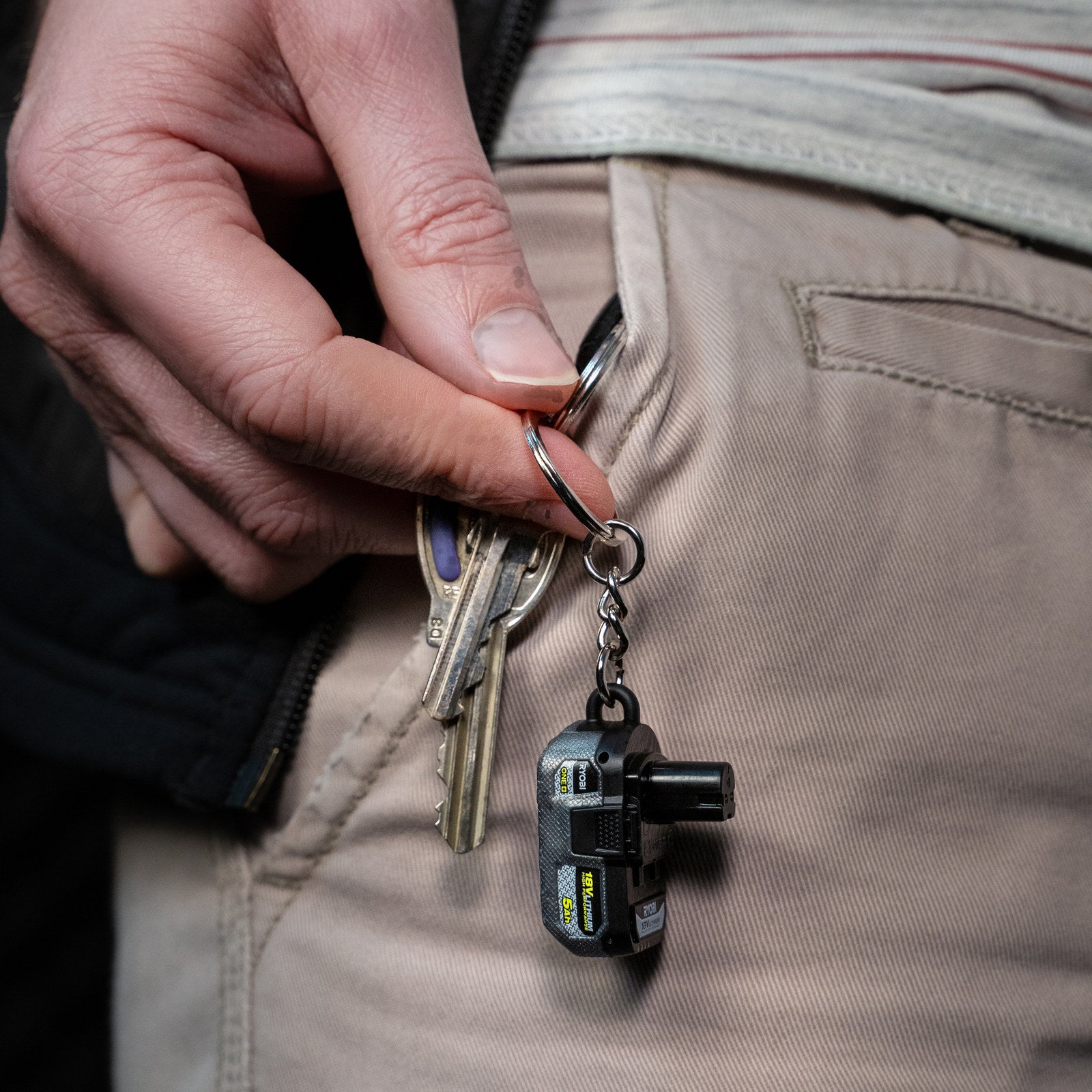 Ryobi MINI's Battery Keyring - Mini Tool Replica Keychain