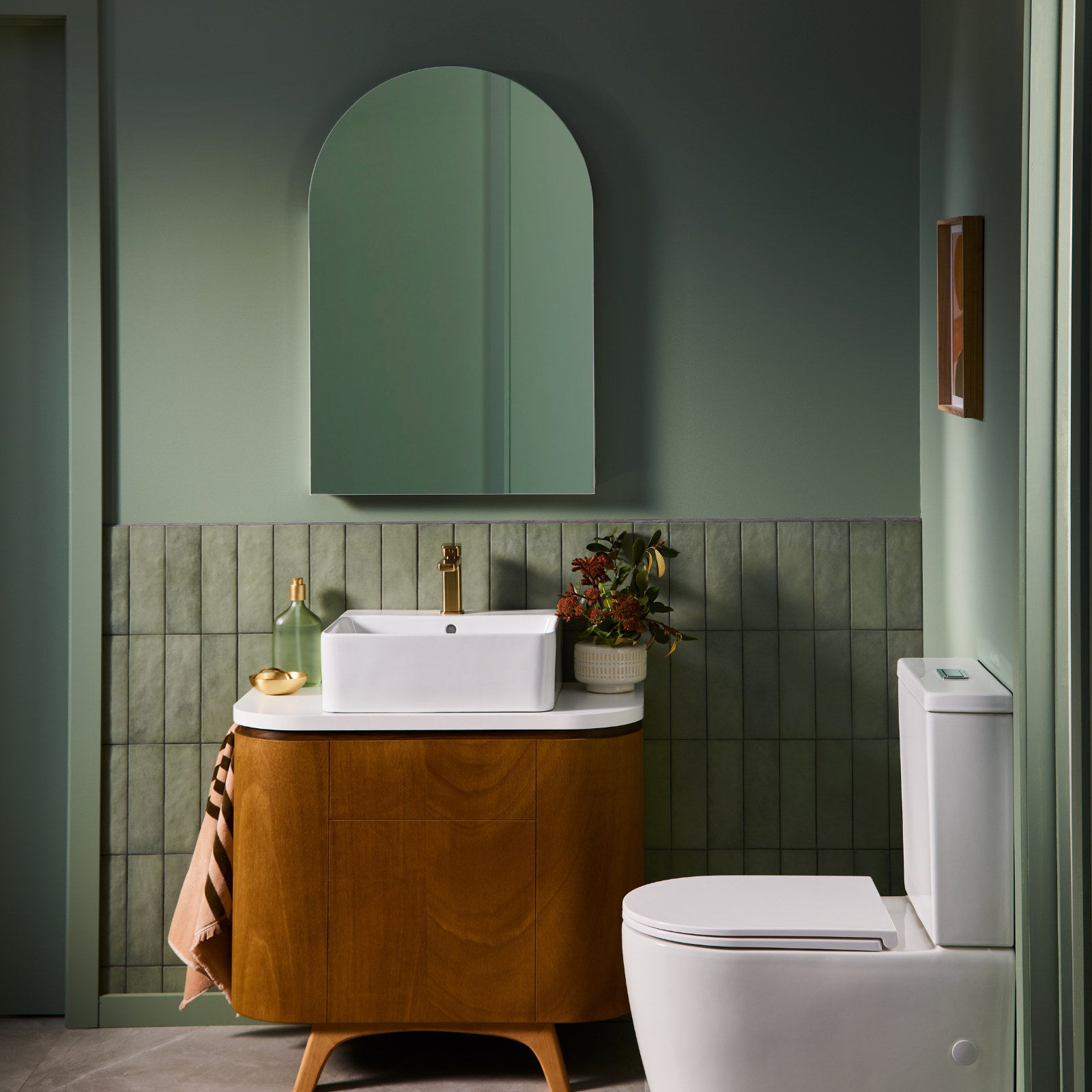 Mondella Overture Brushed Brass Basin Mixer 5 WELS 6L/min Ceramic Disc