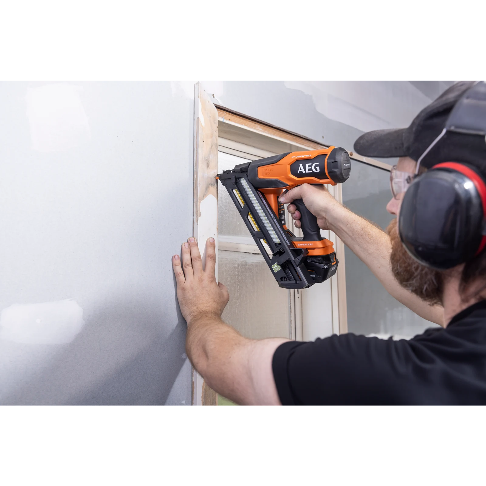 AEG 18V F-RAPID 15GA DA Angled Brad Nailer 5Ah FORCE Kit A18FN15DA51