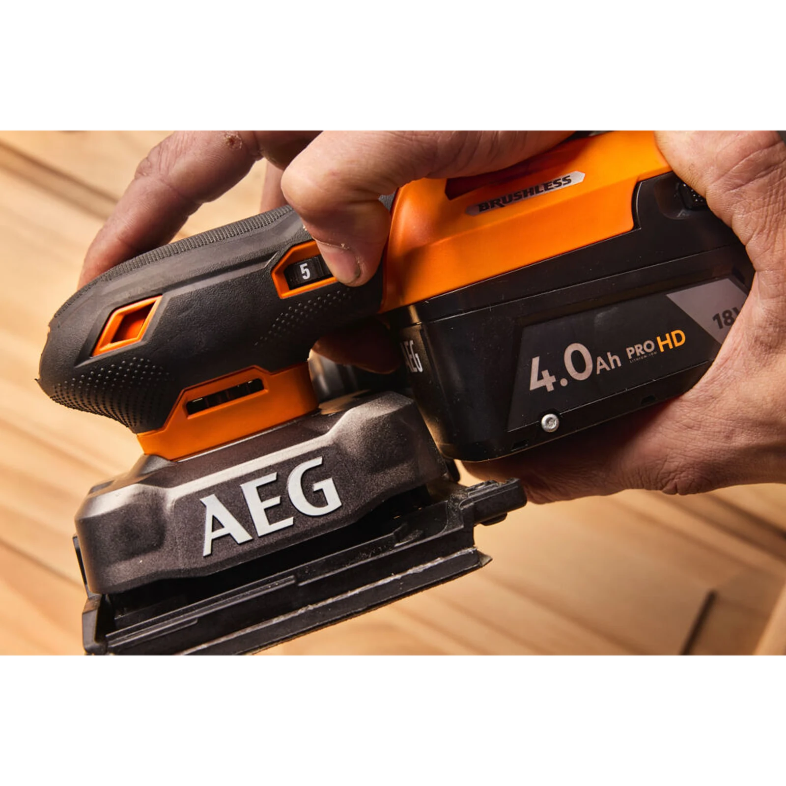AEG 18V Sub Compact 1/4 Sheet Sander - Skin Only A18S14BL0