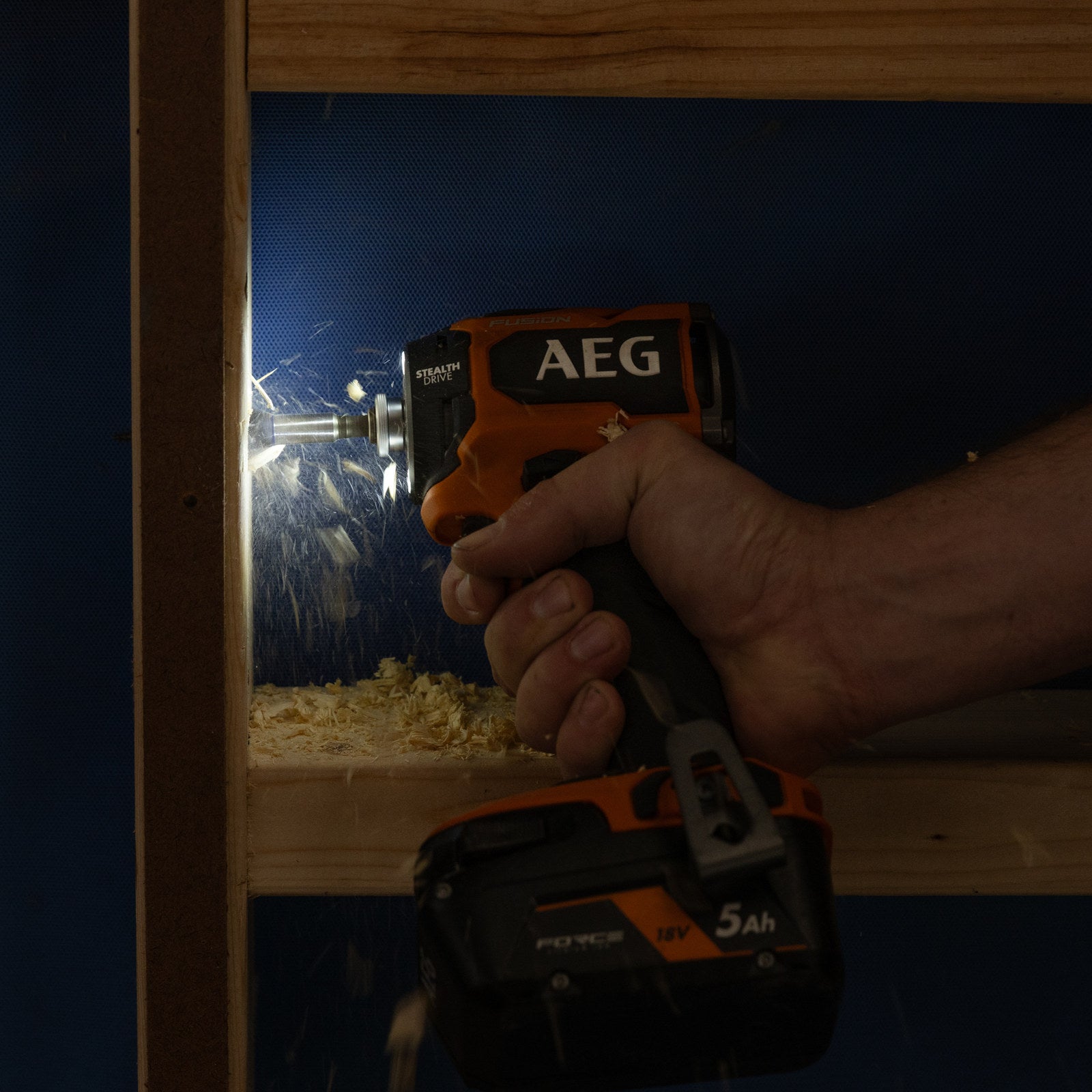 AEG 18V Fusion Stealth Cordless Impact Driver 4Ah Kit A18FSID41 - Brushless