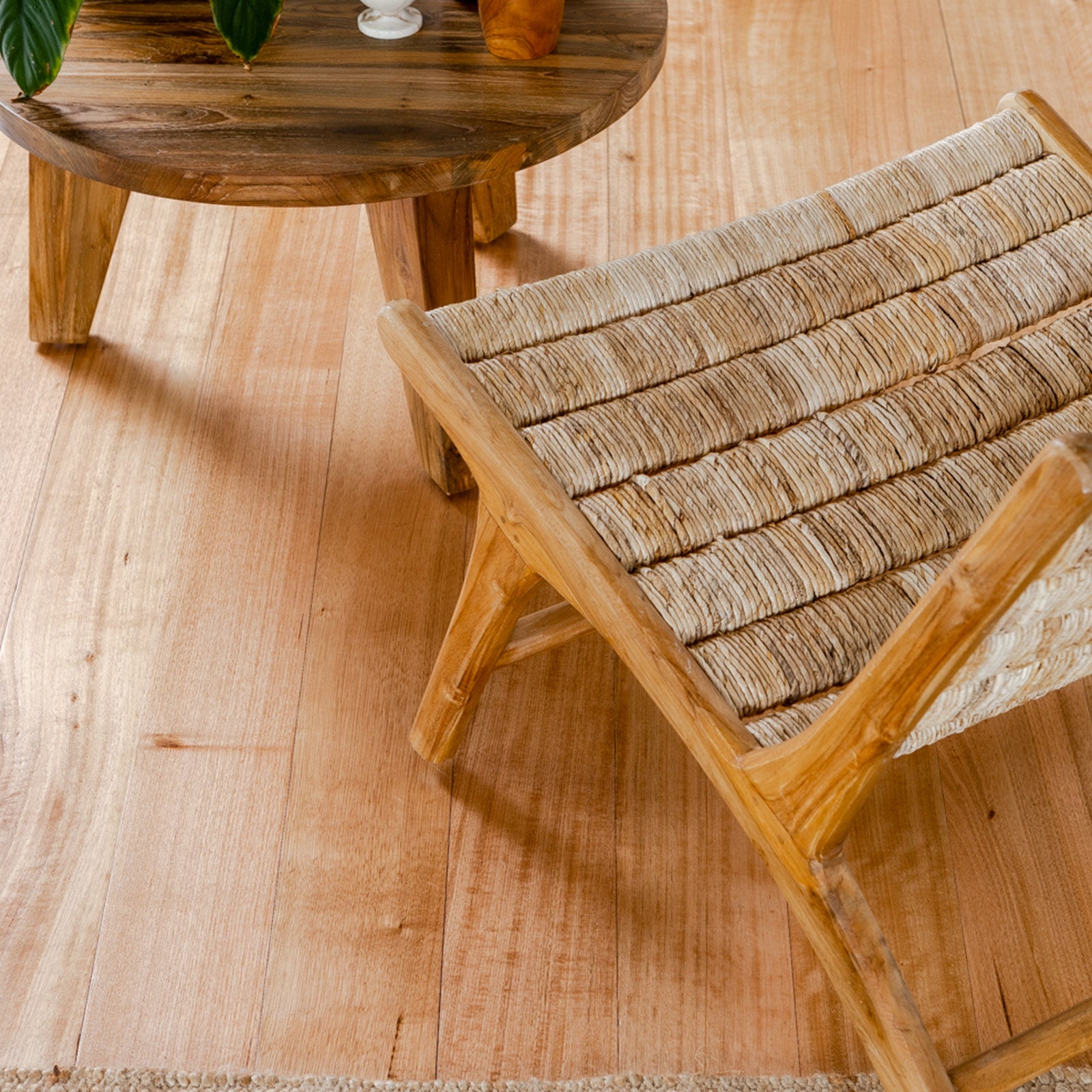 Feast Watson 1L Satin Timber Floor Varnish, Clear Oil-Based, Hard-Wearing Interior Floor Finish
