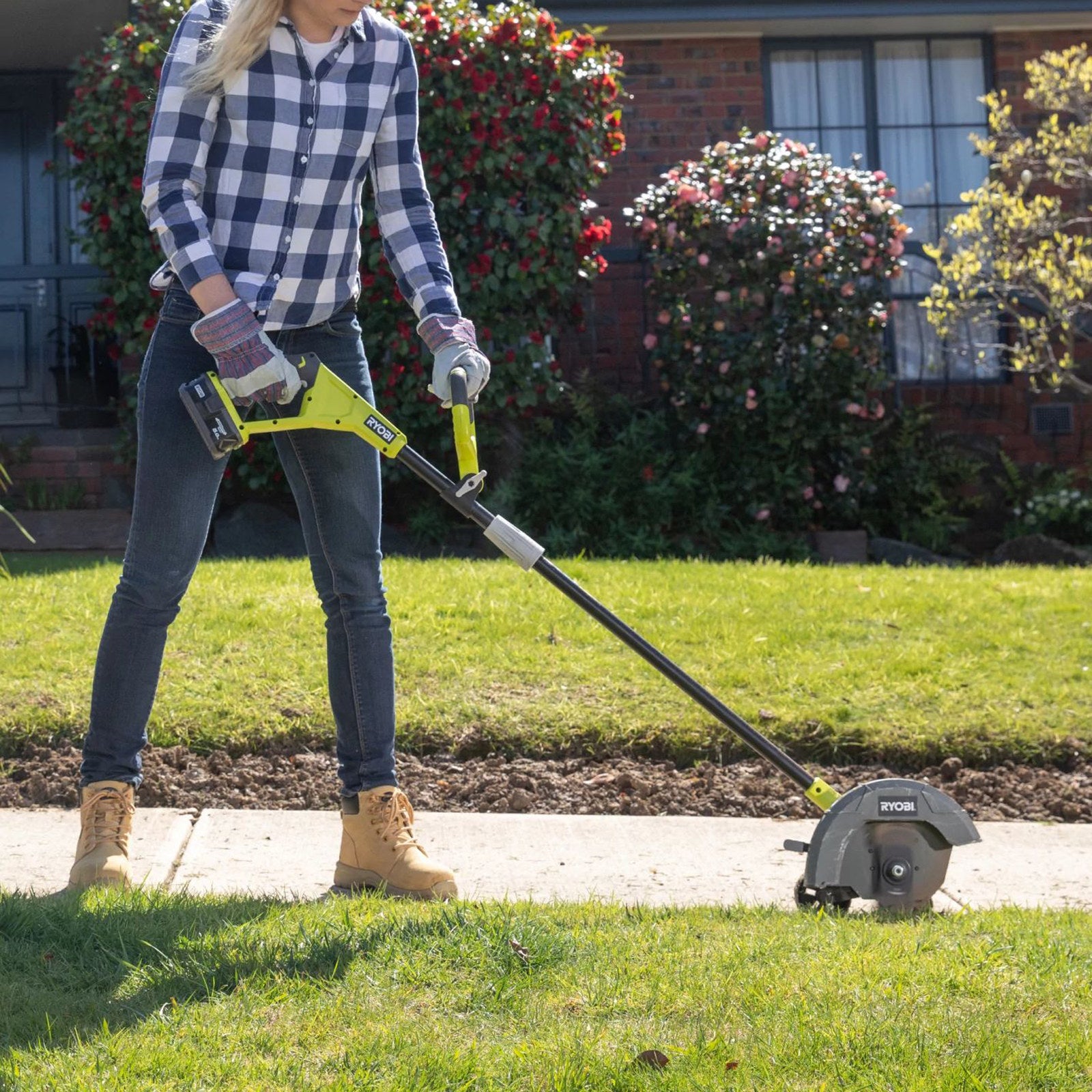 Ryobi One+ 18V Cordless 220mm Edger - Tool Only OED1850