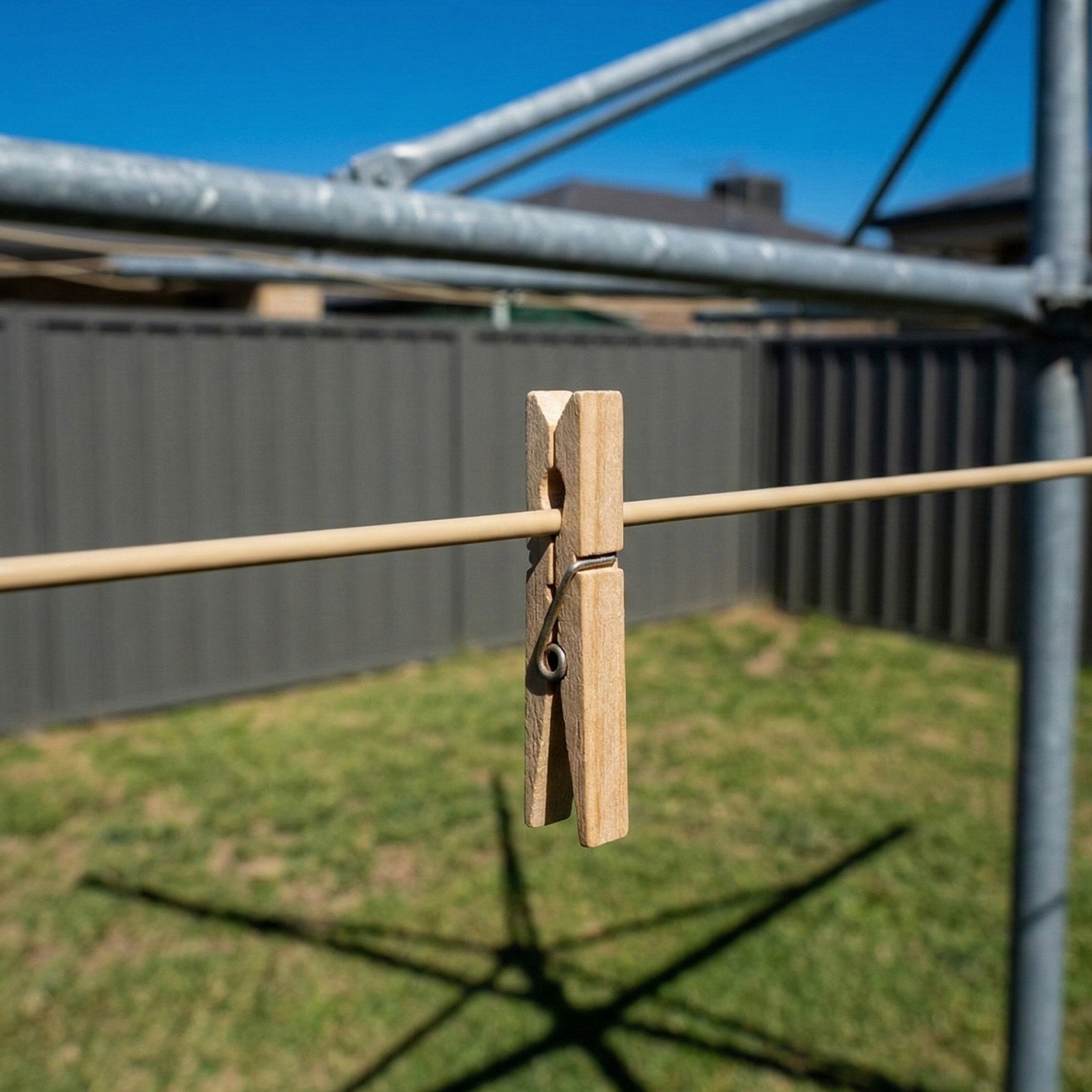 Grunt 4mm x 30m Wire Core Clothesline, Beige PVC Coated, 160kg Break Strength