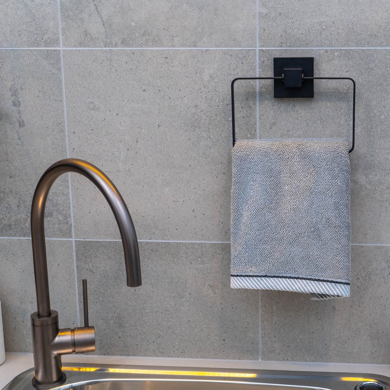 Fusion-Loc 13kg Suction Towel Ring - Matte Black Powder Coated Steel