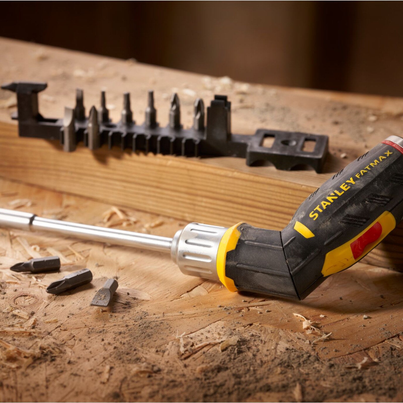 Stanley FatMax Pistol Grip Ratchet Screwdriver with 12 Bits Yellow/Black