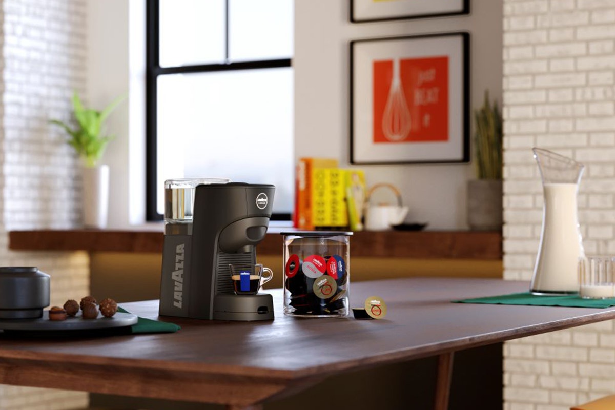 Lavazza A Modo Mio Tiny Eco Coffee Machine (Black)