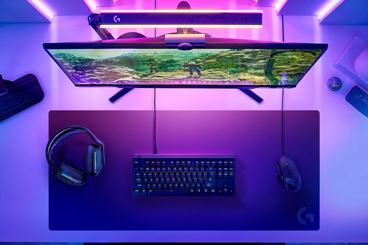 Logitech G840 XL Cloth Gaming Mouse Pad