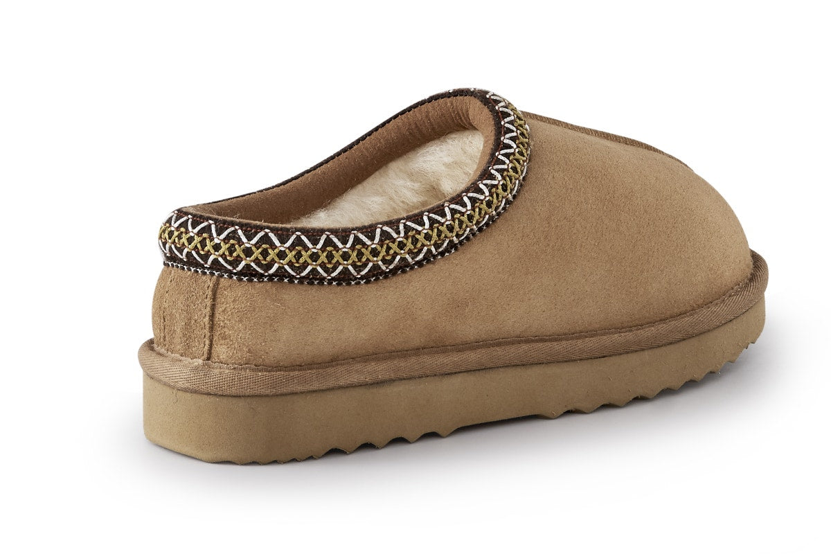 UGG Outback Premium Australian Sheepskin Braided Slip On Boot (Chestnut, Size 12M/13W US)