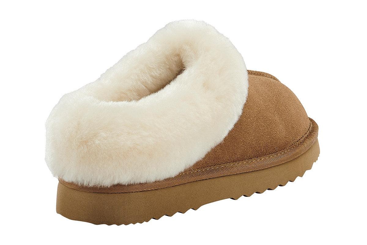 UGG Outback Premium Australian Sheepskin Fluffy Slip On Boot (Chestnut, Size 10M/11W US)