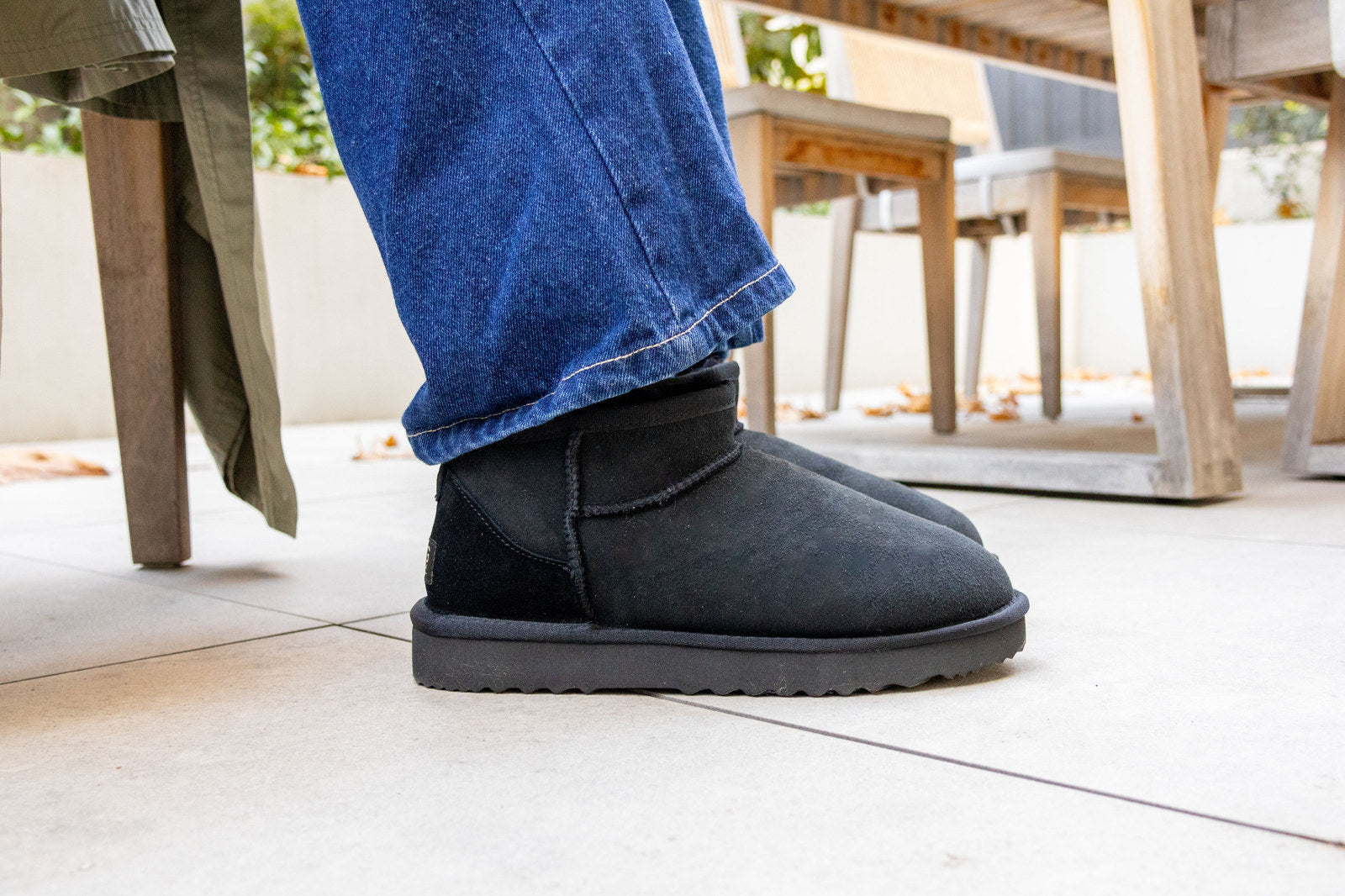 UGG Outback Premium Australian Sheepskin Ultra Mini Boot (Black, Size 5M/6W US)