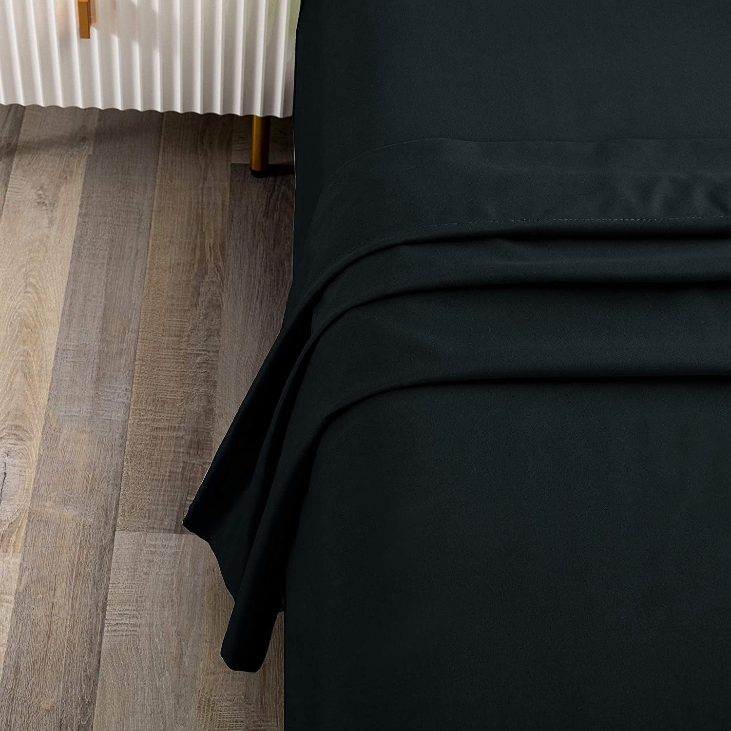 Elegant Comfort 1 Piece Black 2000 Thread Count Microfiber Flat Sheet - Single