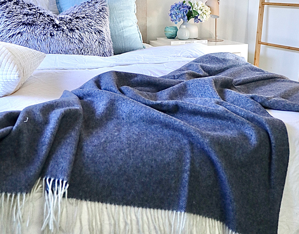 Kensington 10% Cashmere 90% Merino Wool Throw 140x200cm Navy European Woven - SuperSaverAU - view 2