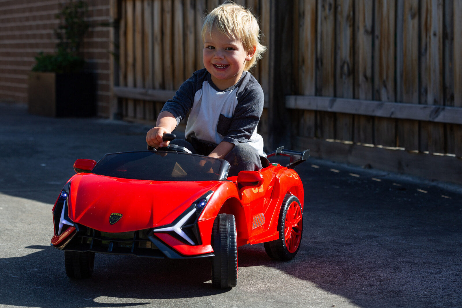 Ferrari Inspired 12V Ride-on Electric Car with Remote Control - Red - SuperSaverAU - view 8