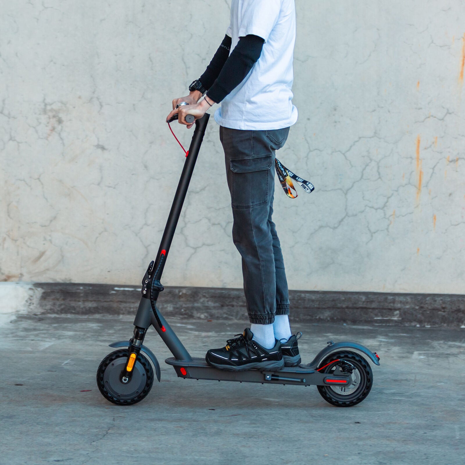 Lenoxx ES150 Electric Scooter with 350W Motor & 25kph Speed