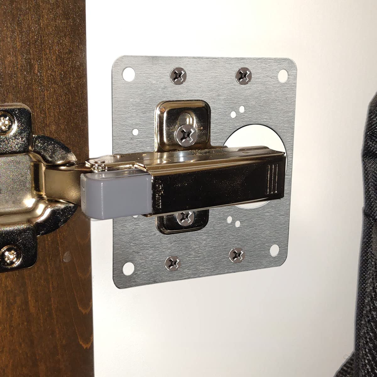 Premium 6 Pack Cabinet Hinge Repair Plate Brackets with Screws