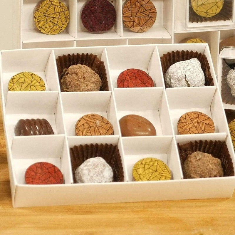 10 pk 12-Bay White Card Gift Box Clear Lid for Chocolate/Soap 16 x 12 x 3 cm - SuperSaverAU - view 4