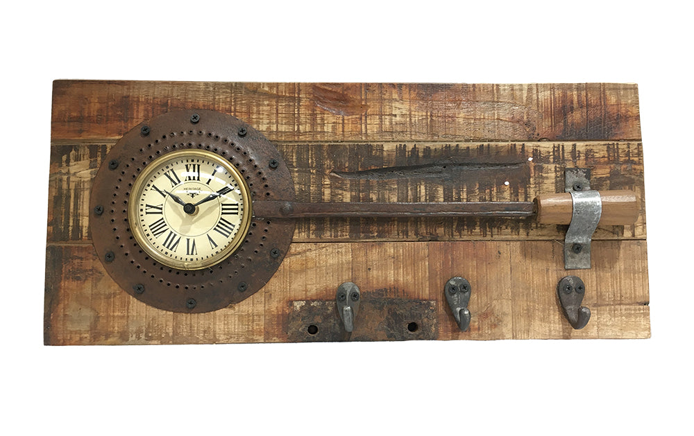 Wall Clock - Frying Pan On Recycled Wood - SuperSaverAU - view 1