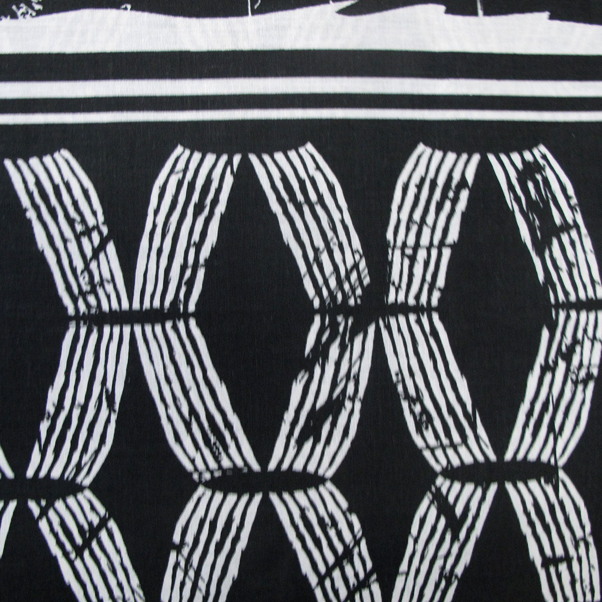 Homeport Kenya Black Geometric Quilt Cover Set Double - 180 x 210cm - SuperSaverAU - view 3