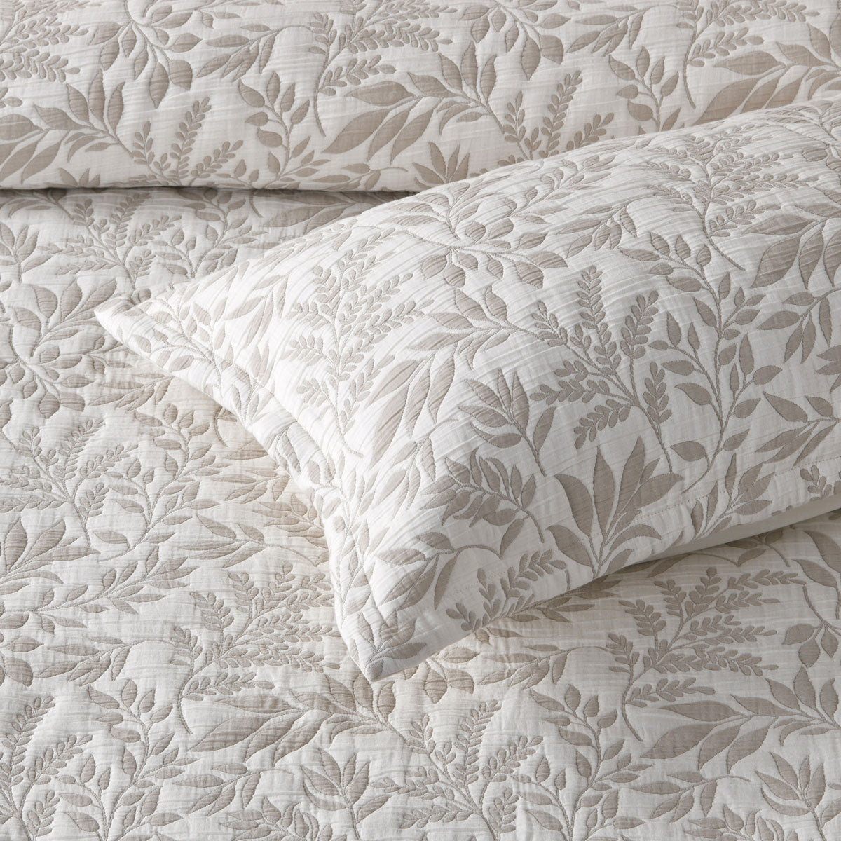 Bianca Ameila Stone Jacquard Quilted Bedspread Set - Queen