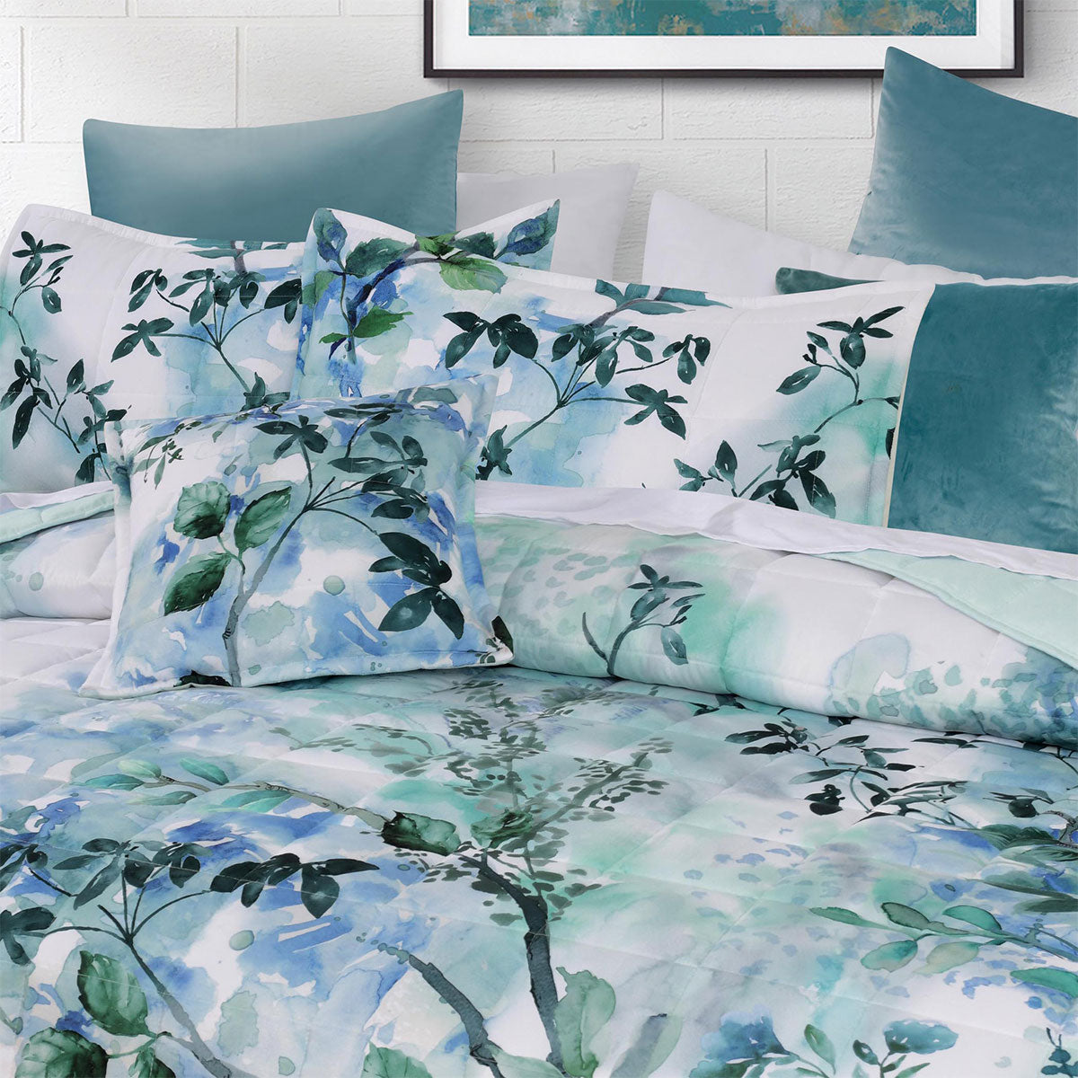 Bianca Woodbury Botanical Printed Bedspread Set – White Queen