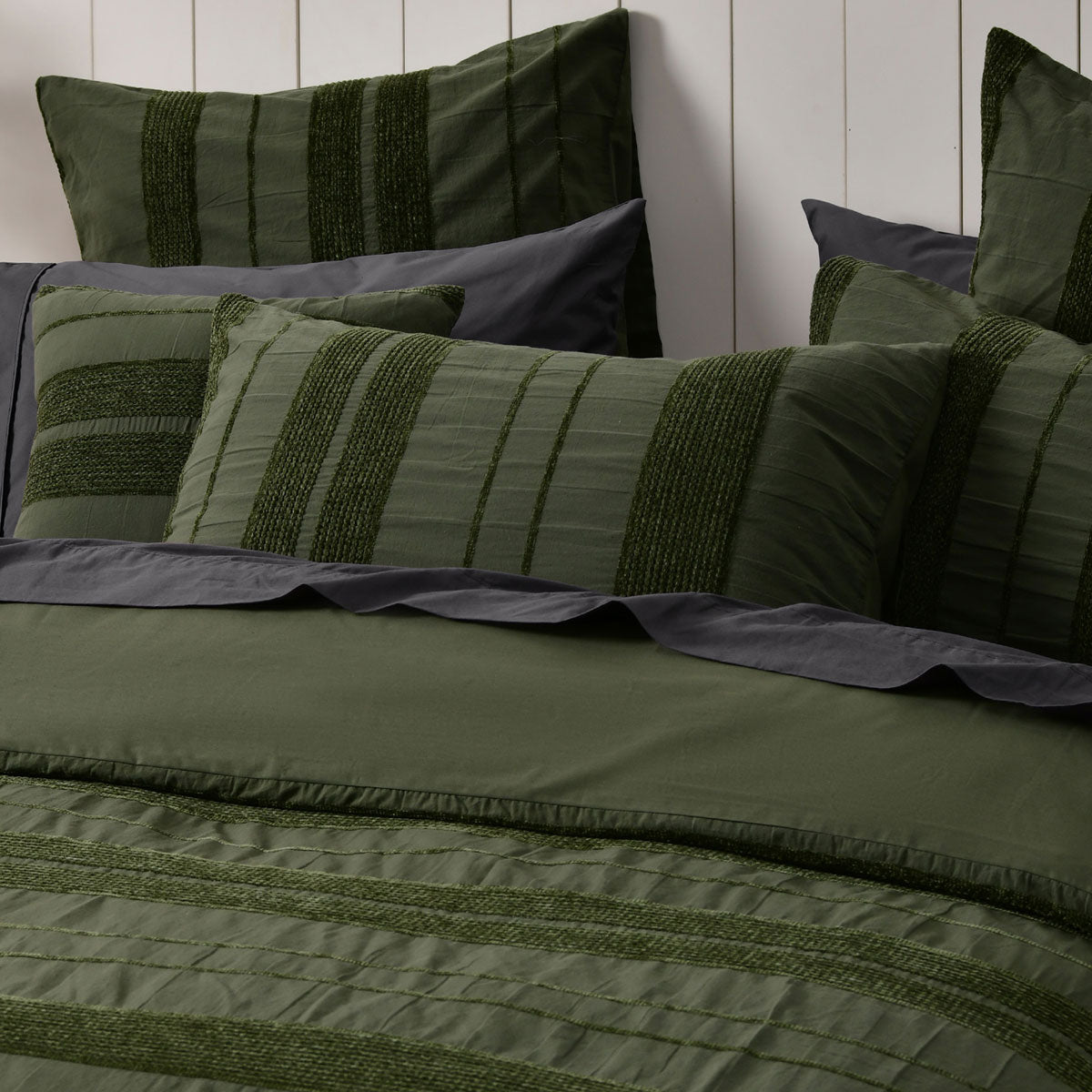 Bianca Avery Forest Chenille Stripe Quilt Cover Set – Super King