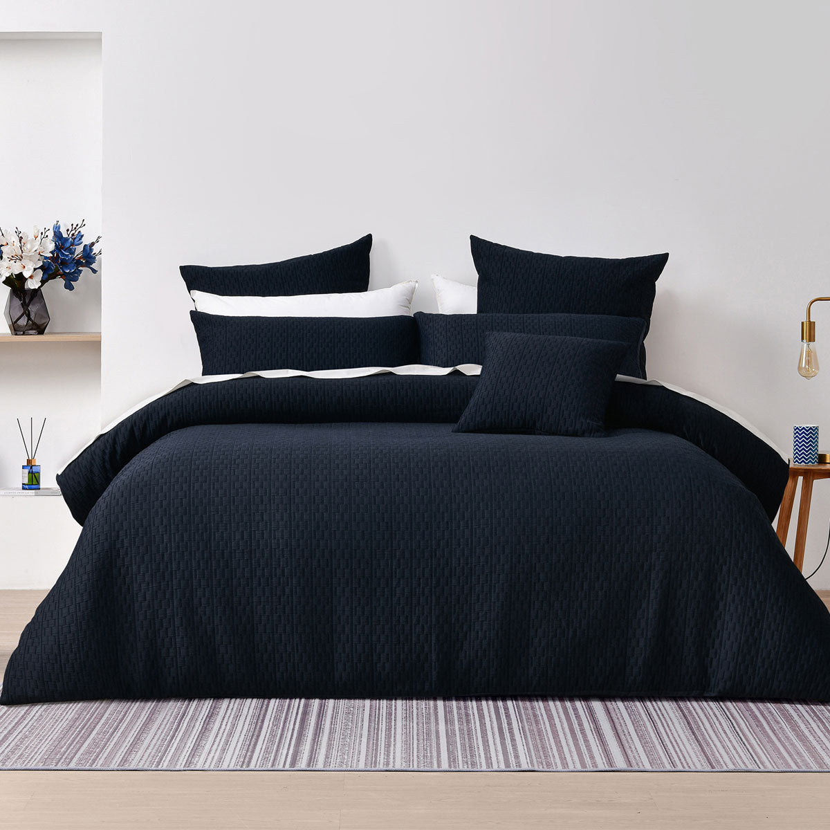 Bianca Burleigh Ink Jacquard Quilt Cover Set – Super King