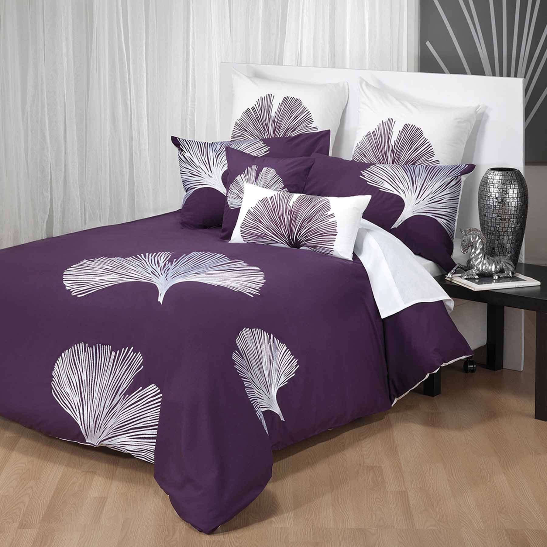 Bianca Kalista Embroidered Quilt Cover Set - Aubergine, Queen
