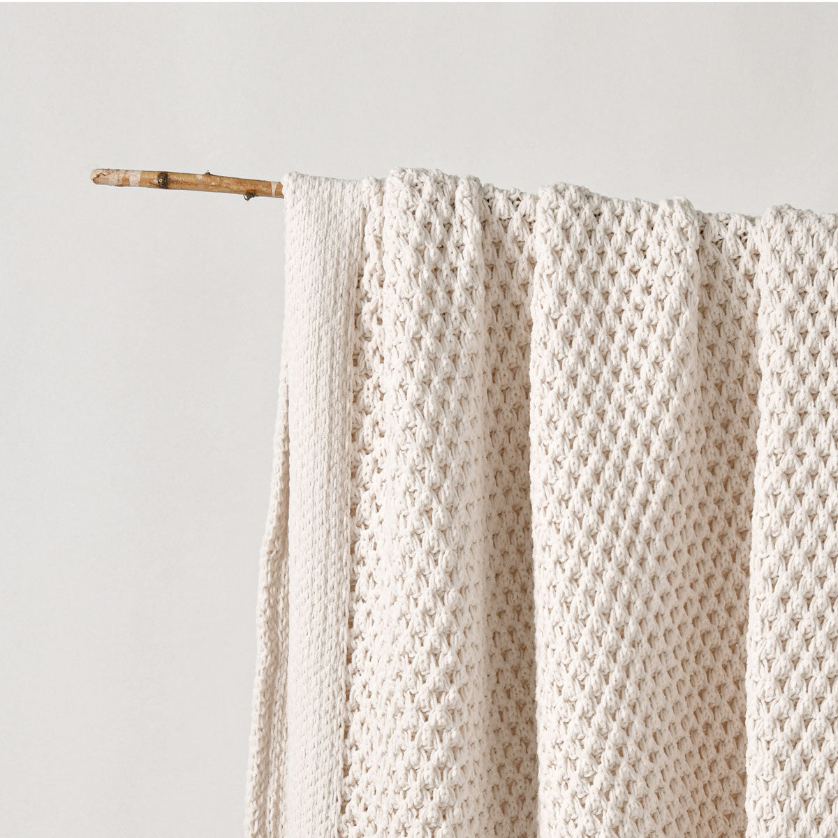 Bianca Sofala Chenille Throw Rug – Cream 130 x 170cm