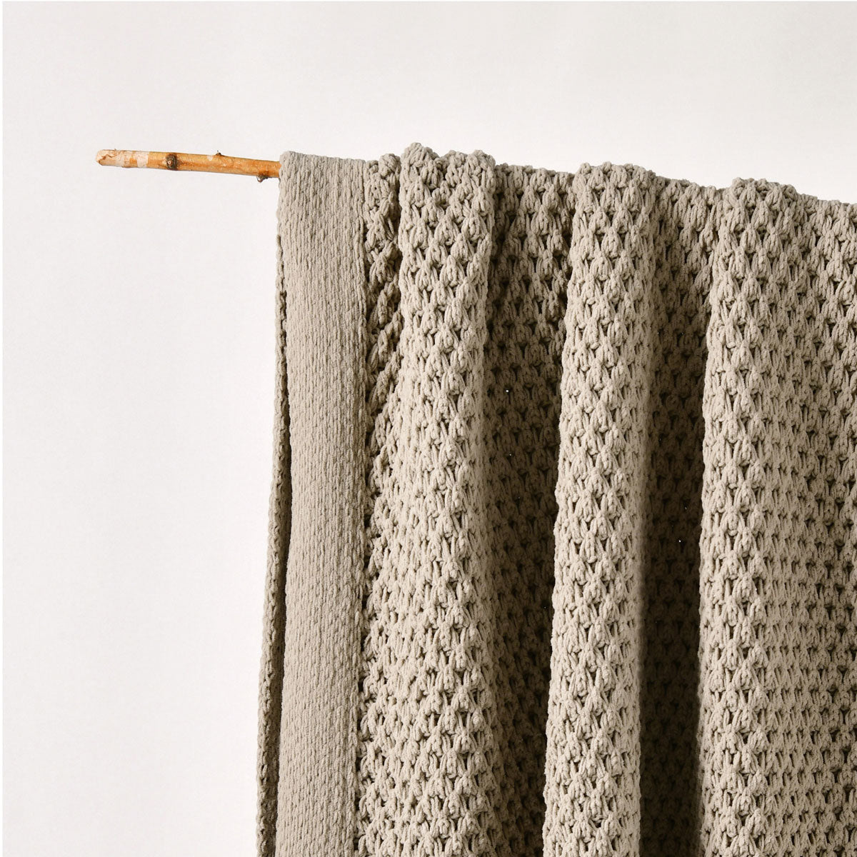 Bianca Sofala Chenille Throw Rug – Taupe 130 x 170cm