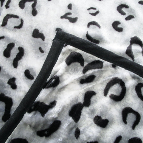 675gsm 2 Ply Animal Print Faux Mink Blanket Queen 200x240 cm - Snow Leopard - SuperSaverAU - view 1