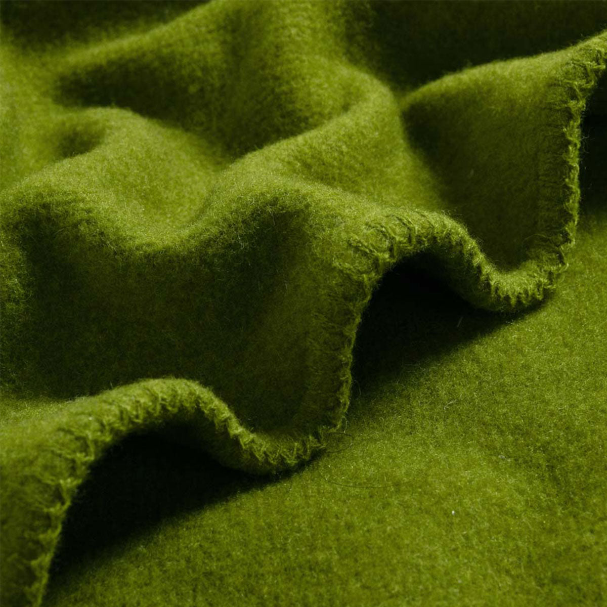 Laconia 400GSM Premium Australian Pure Wool Blanket Moss Green Double - SuperSaverAU - view 2