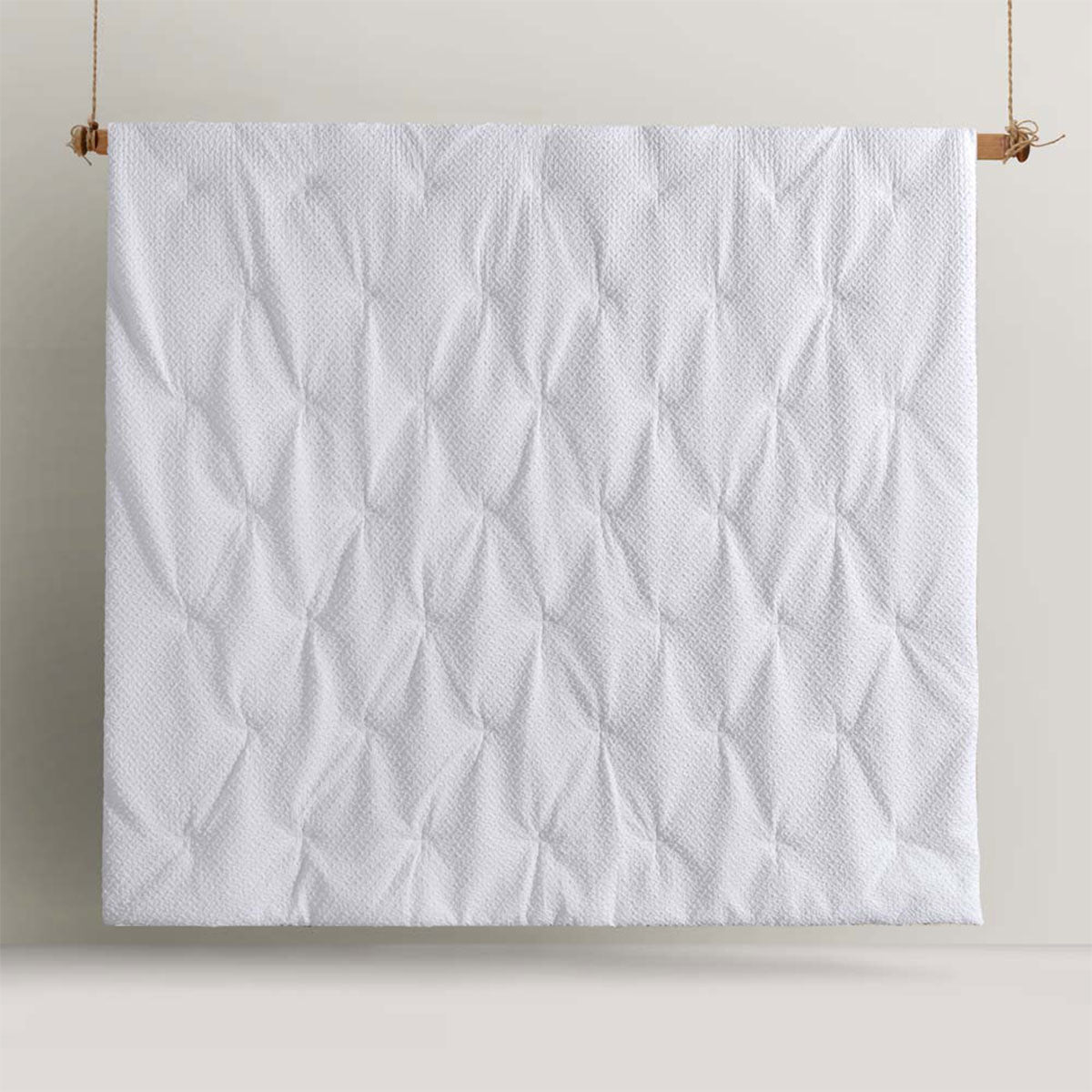 Accessorize Dotty Clip White 3 Piece Jacquard Comforter Set Queen - Clipped Dot Design - SuperSaverAU - view 2