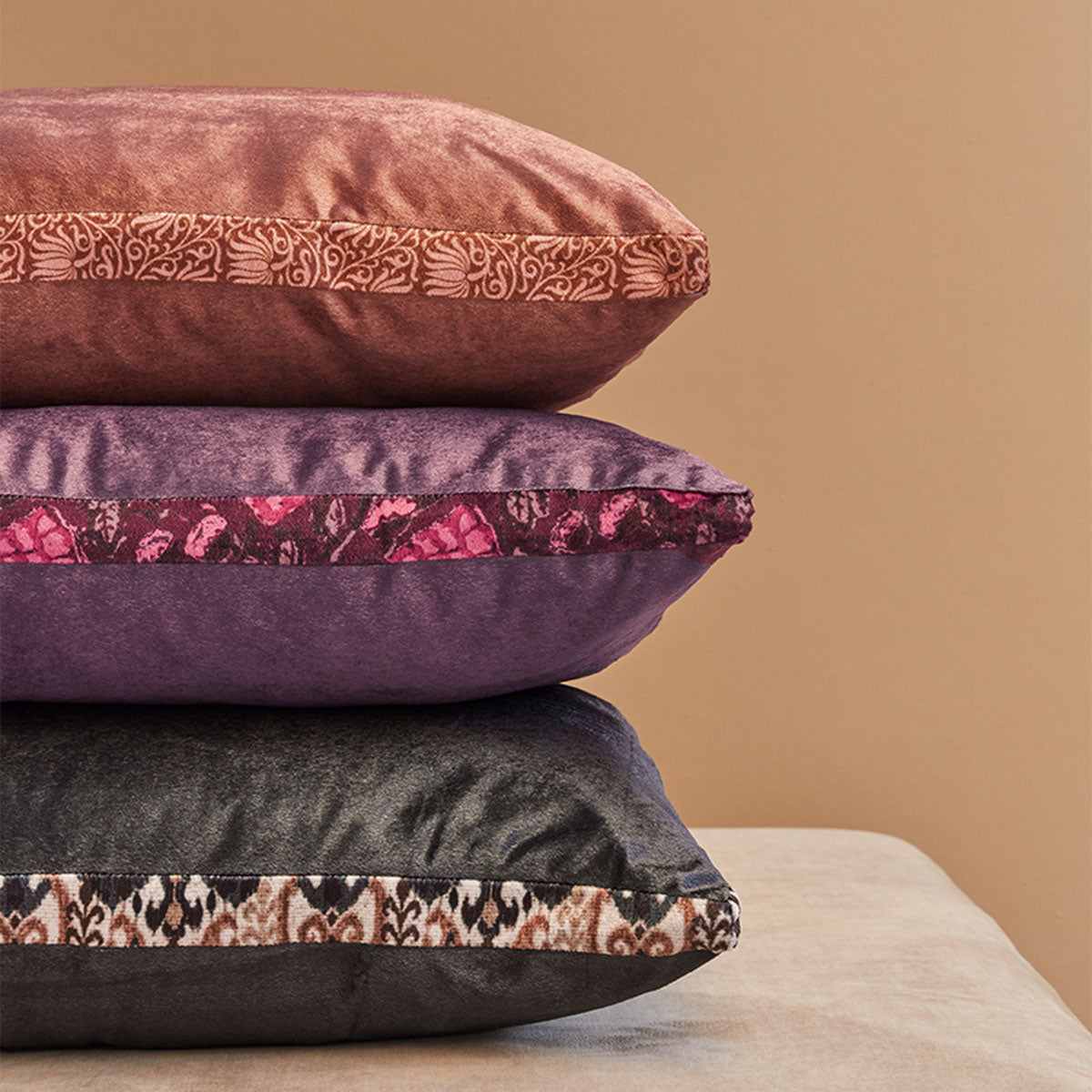 KAAT Amsterdam Boline Aubergine Velvet Oblong Filled Cushion – 40 x 60cm