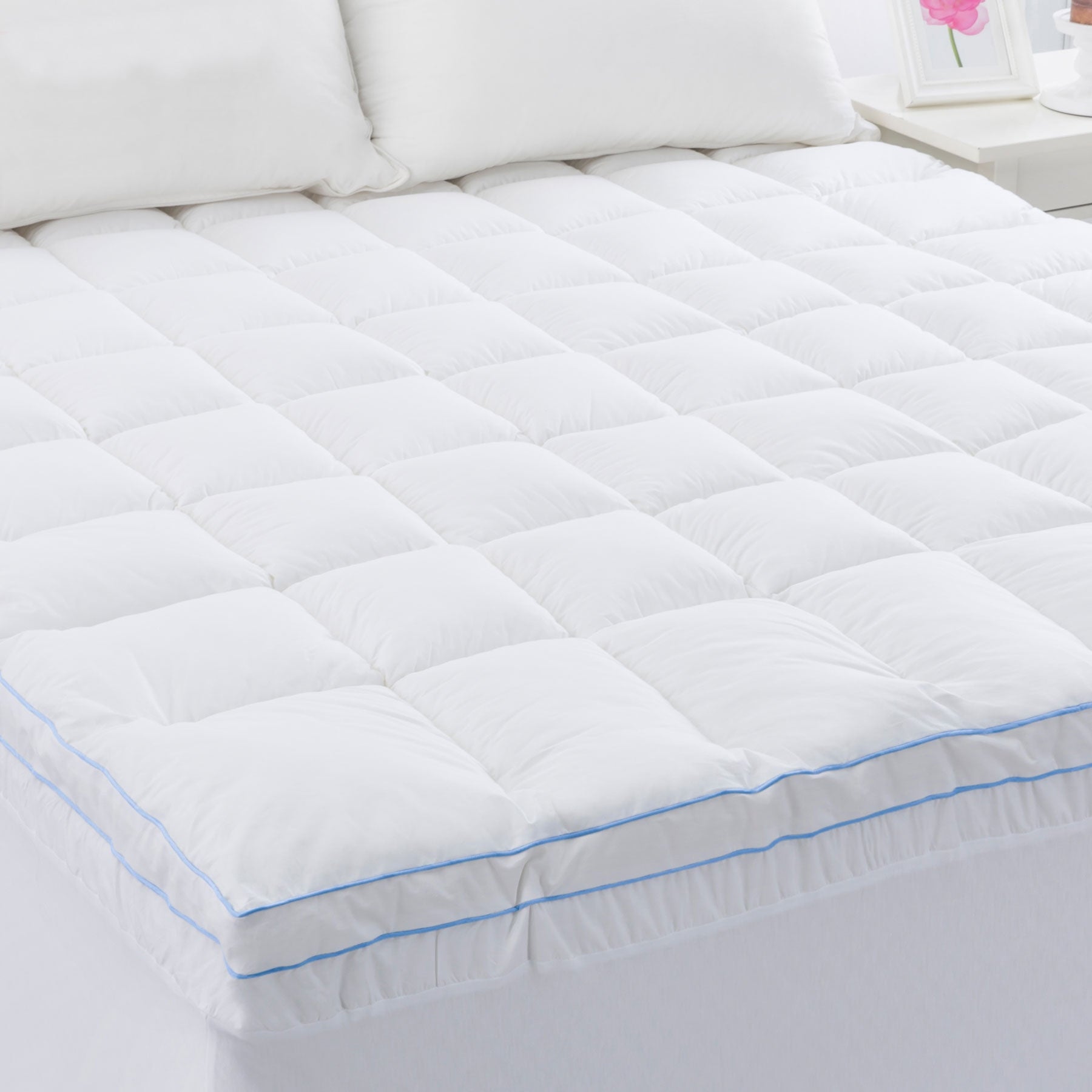 Cloudland 750GSM Memory Resistant Microball Fill Mattress Topper King - SuperSaverAU - view 1
