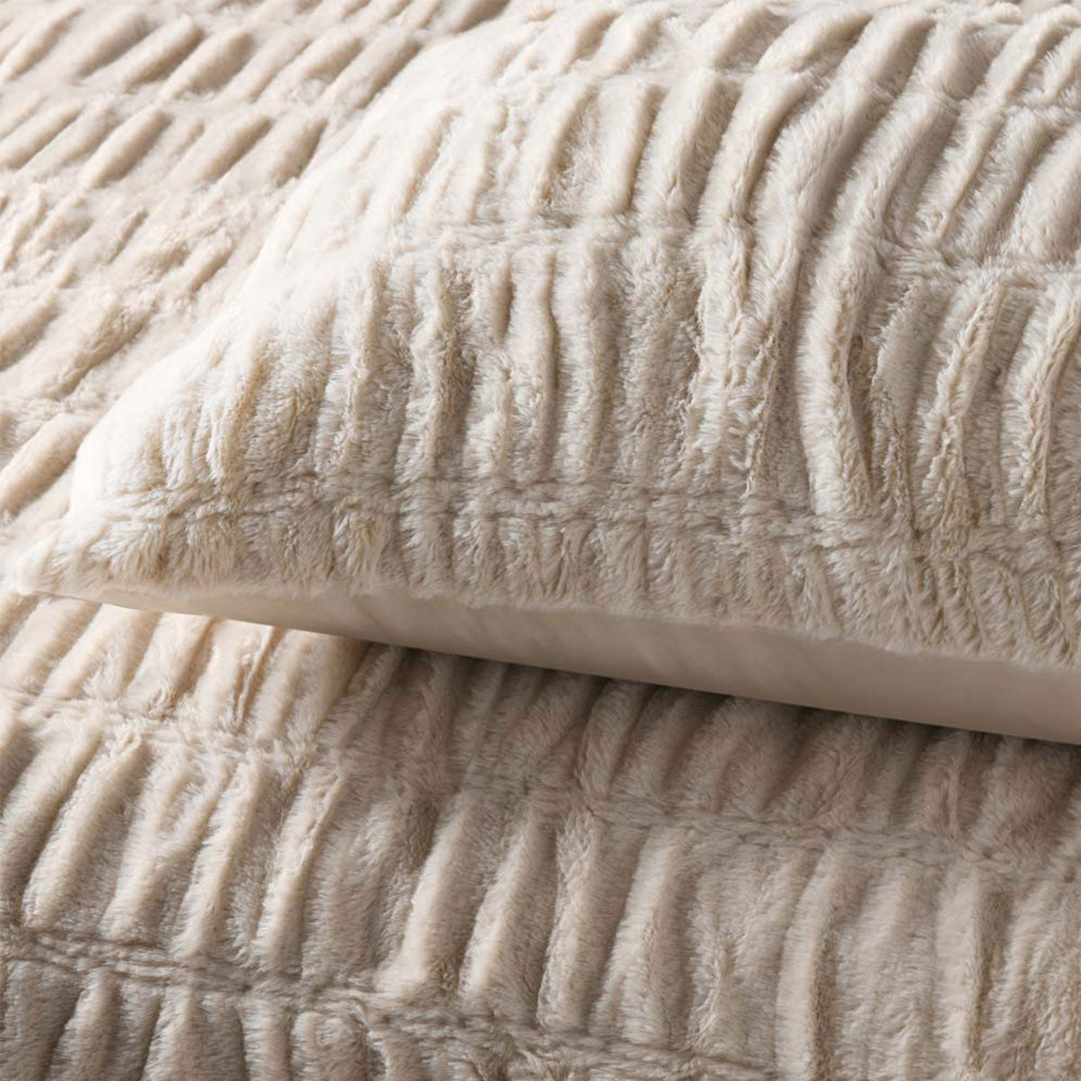 Accessorize Aurora Natural Quilt Cover Set Queen - Seersucker Design, Cream - SuperSaverAU - view 1