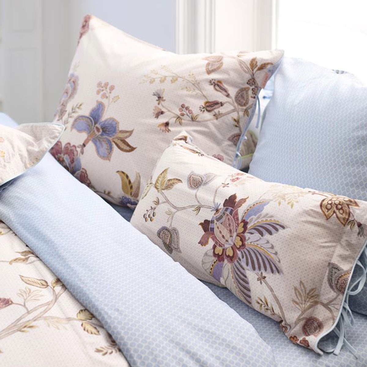 PIP Studio Cece Fiore White Cotton Quilt Cover Set King - Floral Design, 100% Cotton - SuperSaverAU - view 1